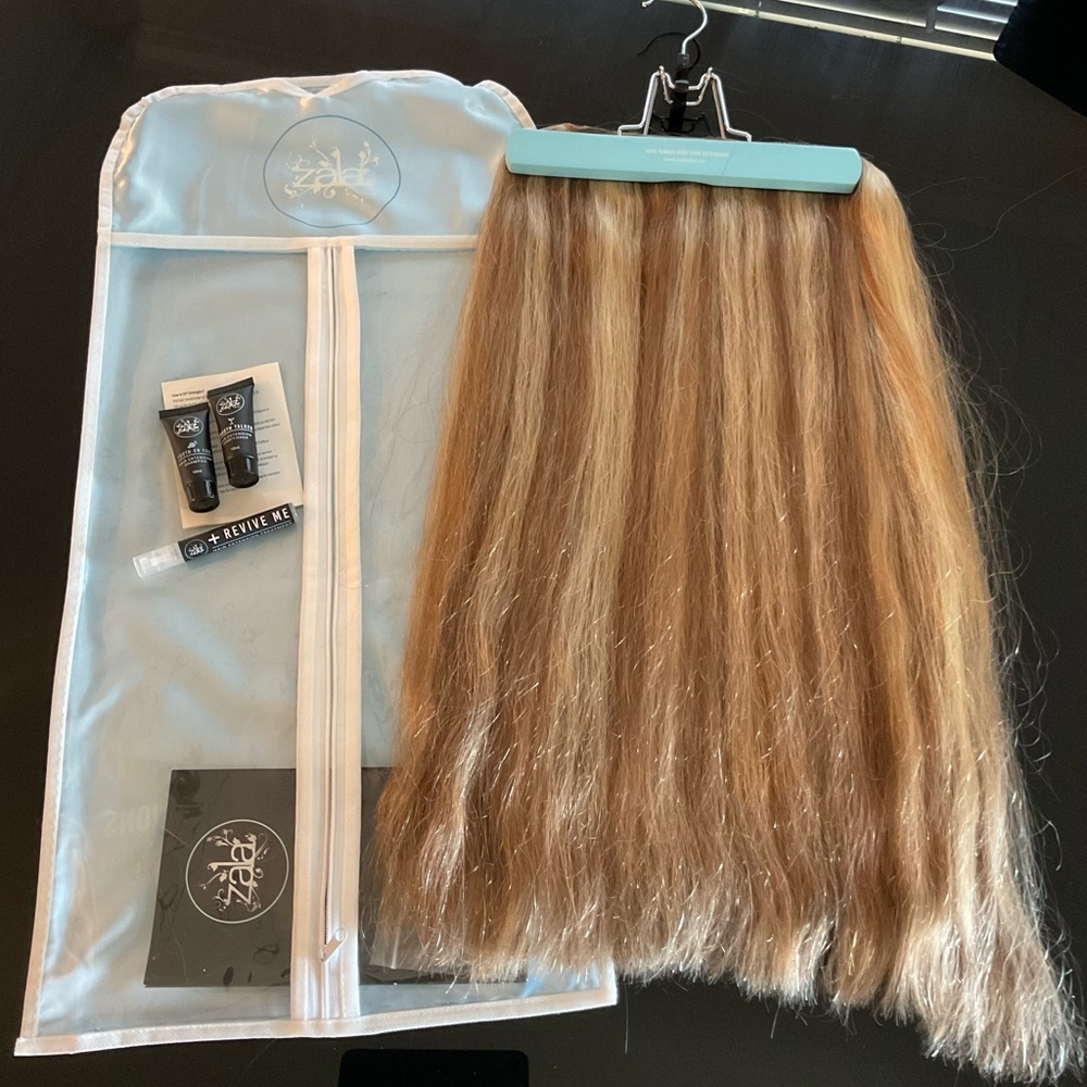 Zala 20" Halo Hair Extensions in Sun Kissed